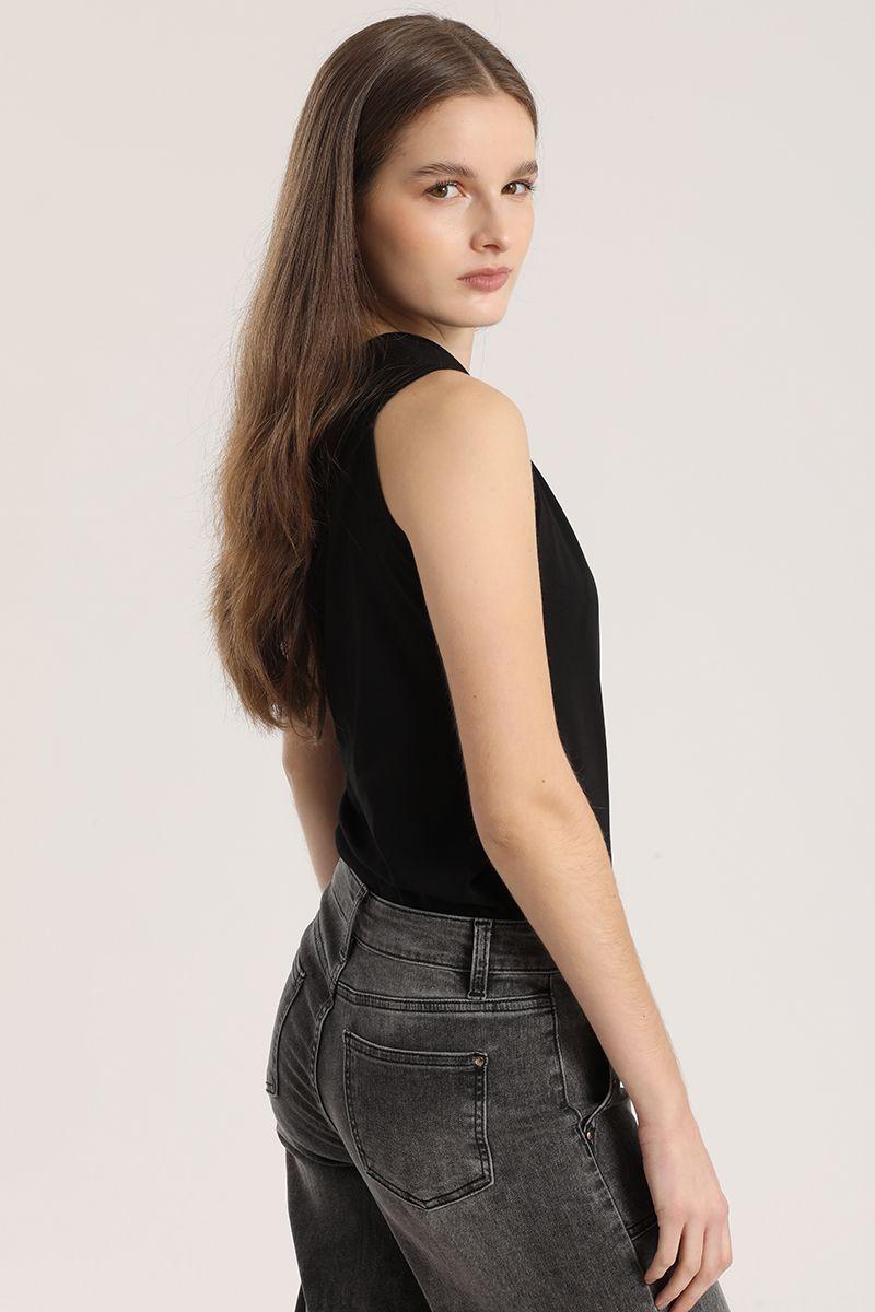 Top asimétrico doblez Liola mujer negro-4