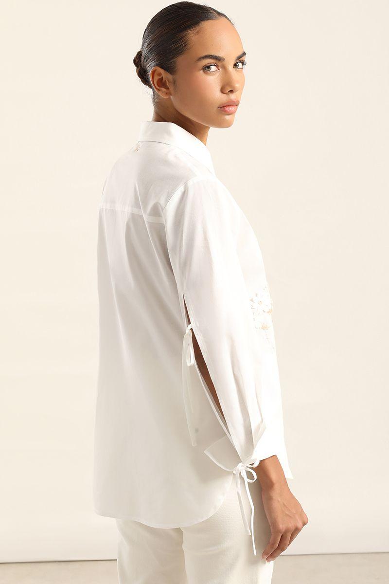 Camisa Poplin Aplicacion Flor, Crudo Liola-3