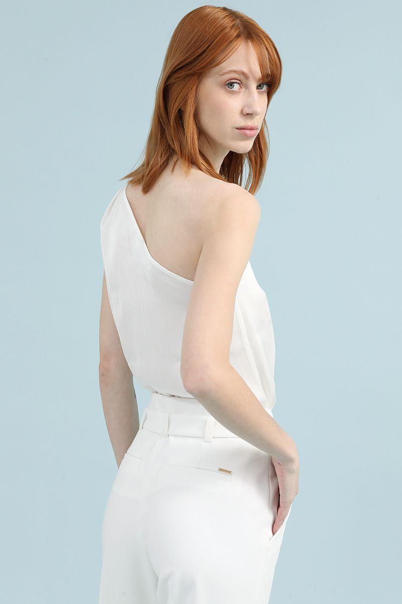 Top Satin  Asimetrico, Anudado En Hombro, Crudo Liola-5