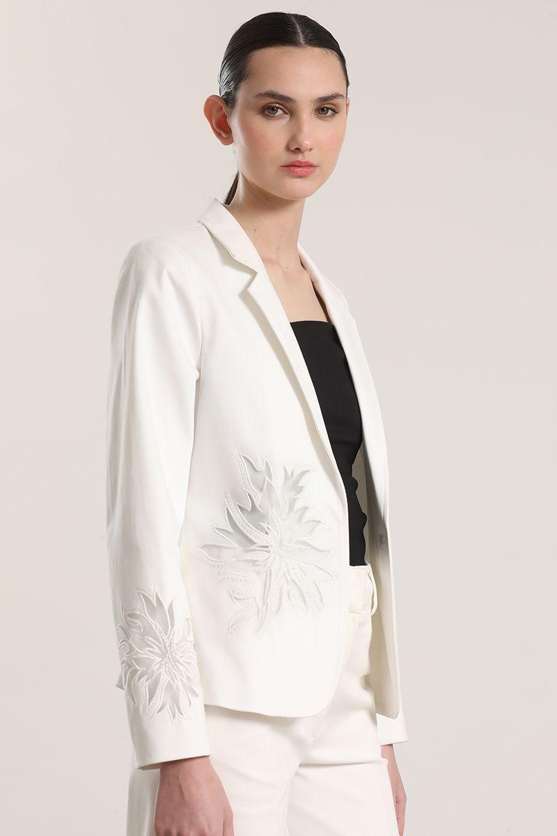 Blazer bordado Liola mujer crudo-2
