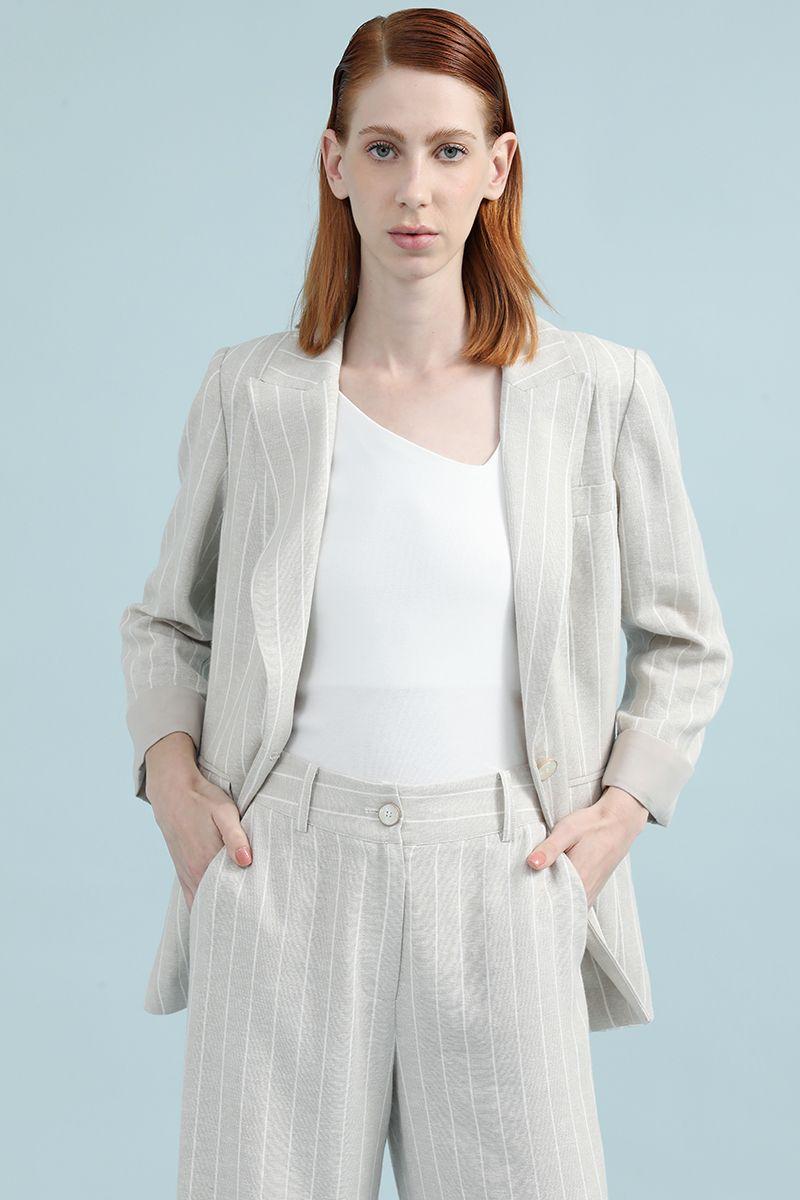 Blazer Semi Recto Con Lino, Listado Beige Liola-4