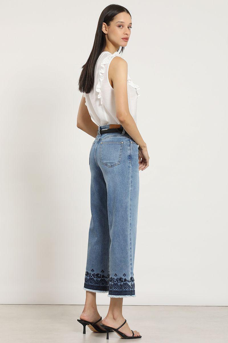 Jeans cropped straight, bordado, azul Liola-4