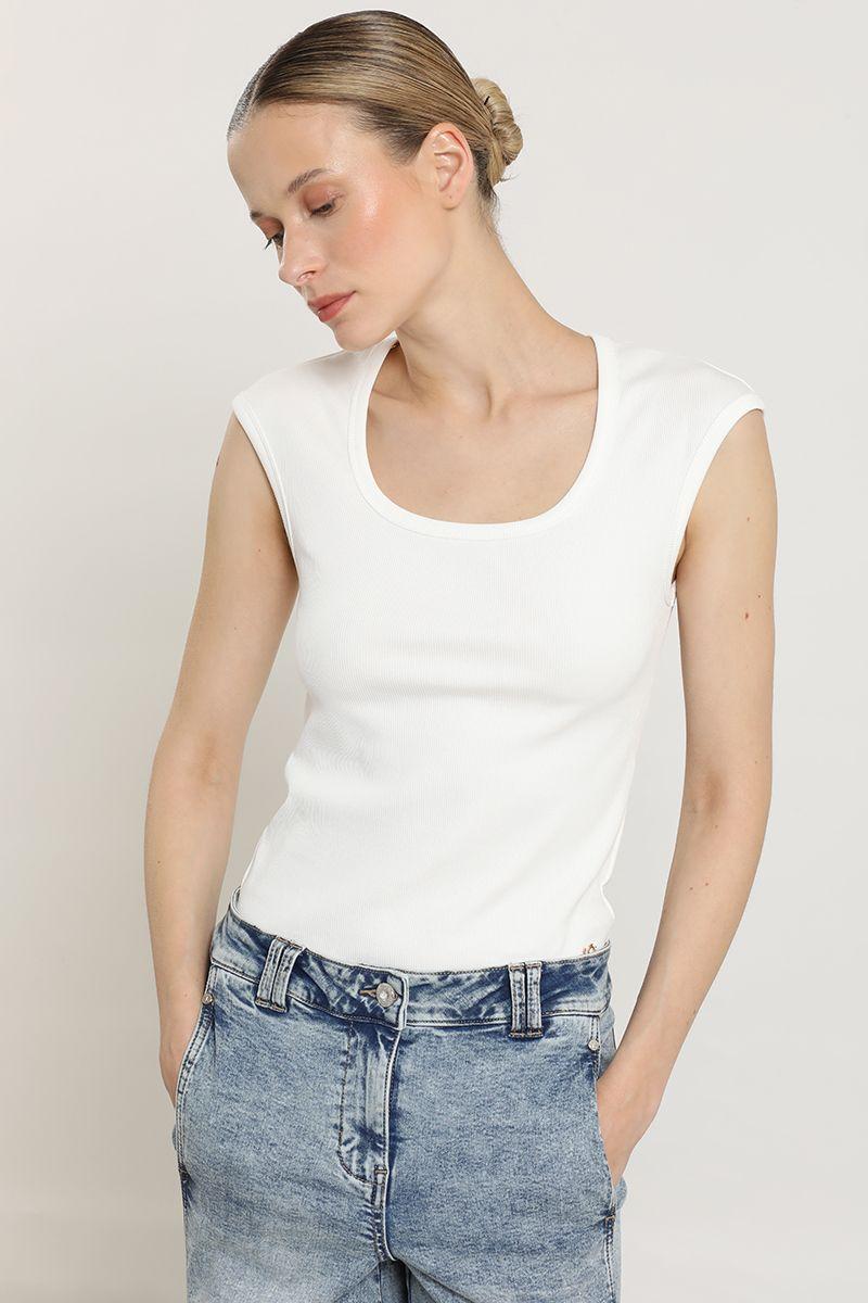 Polera basica, sin mangas, crudo Liola-4