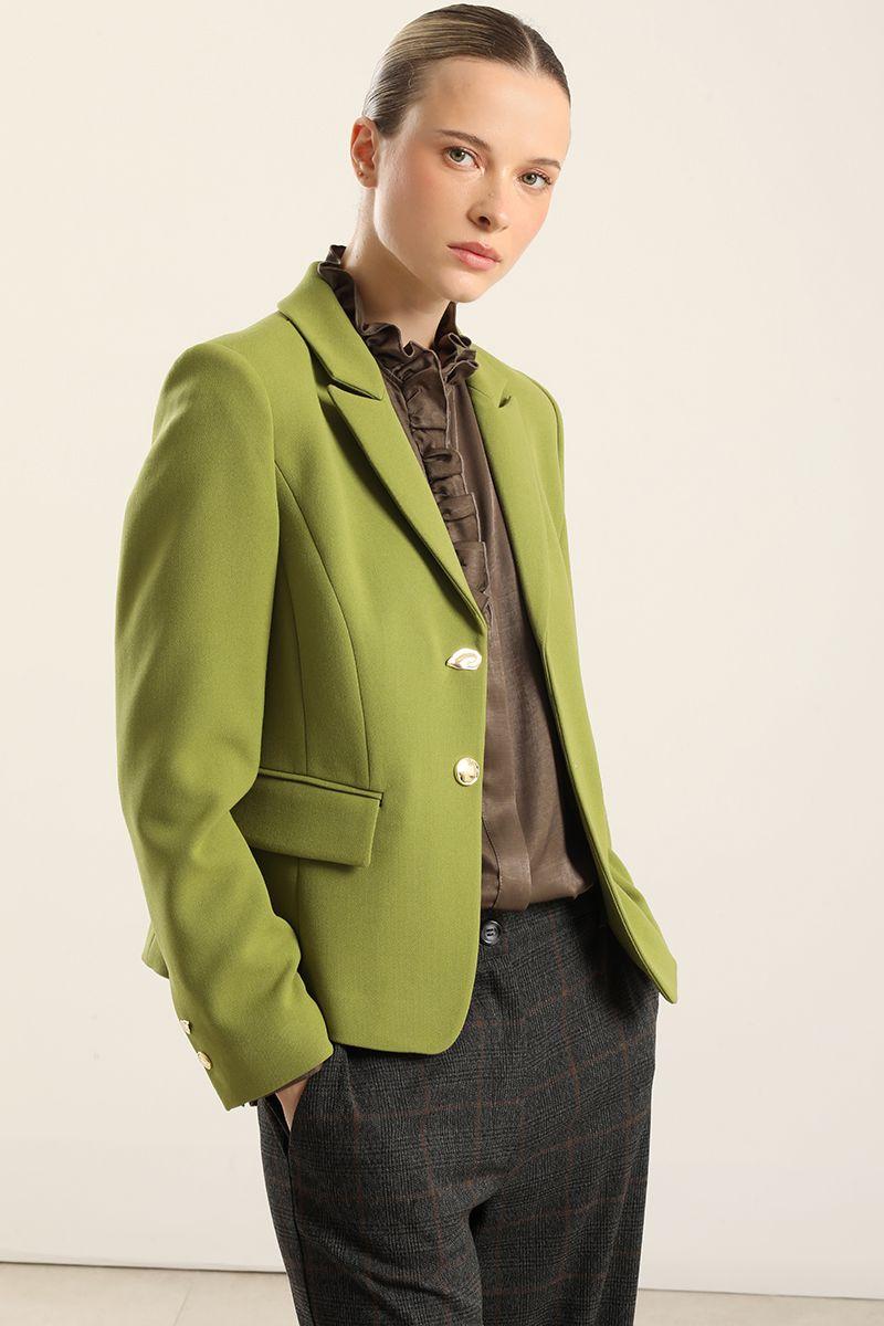 Blazer entallado, boton fantasia, pistacho Liola-1