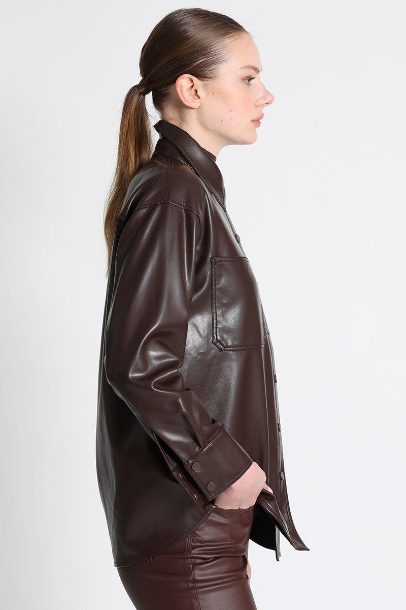 Sobrecamisa Amplia Efecto Piel Café Liola-3