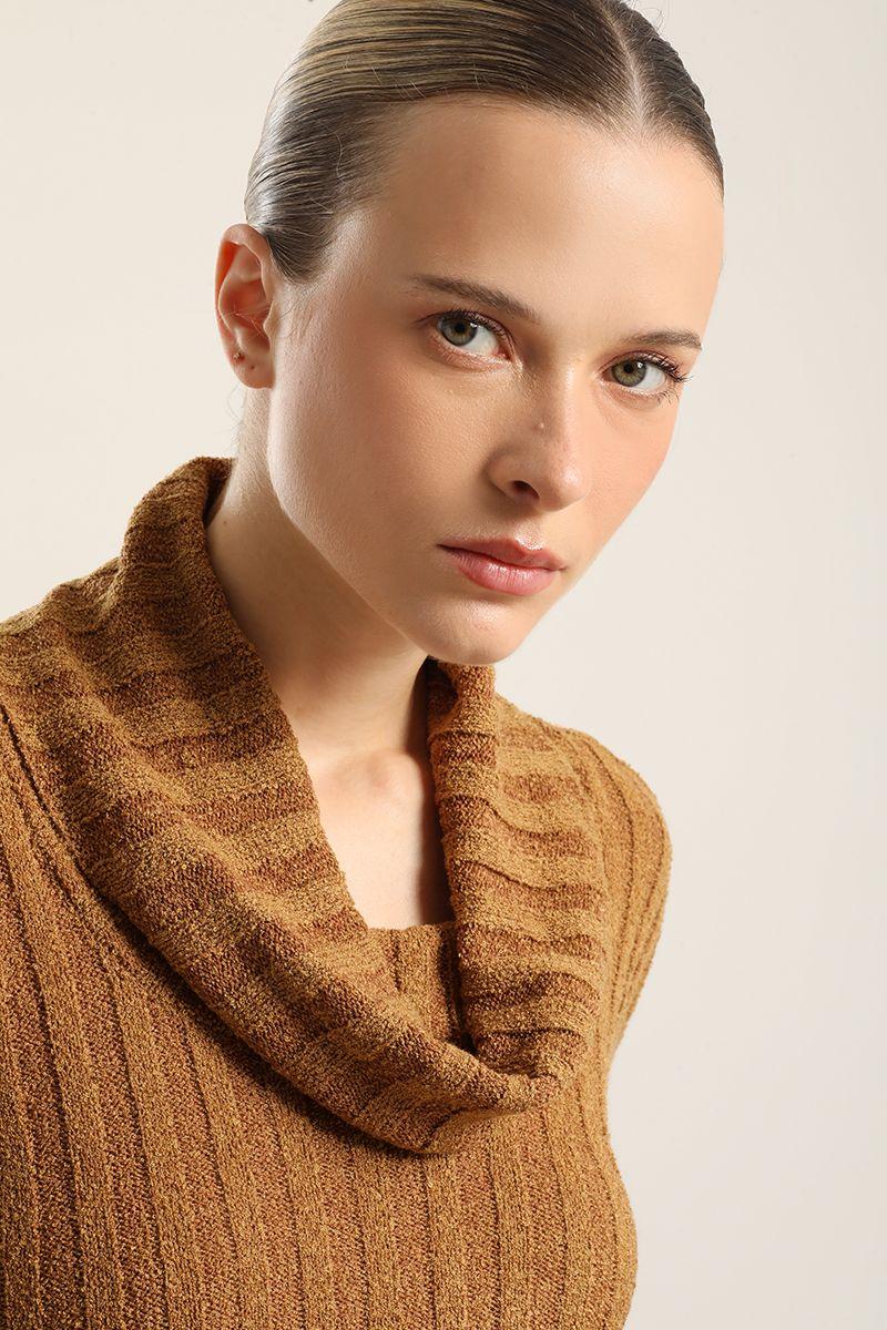 Jersey punto escote drapeado, cafe Liola-5