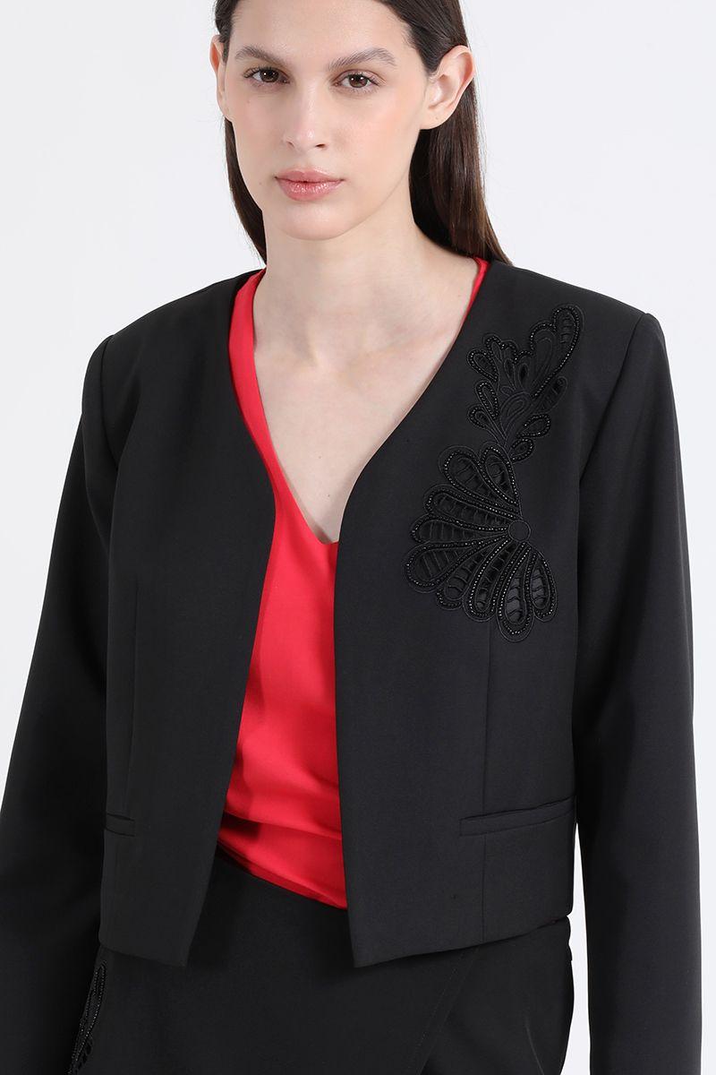 Chaqueta Cropped Con Bordados Rechelieu, Negro Liola-2