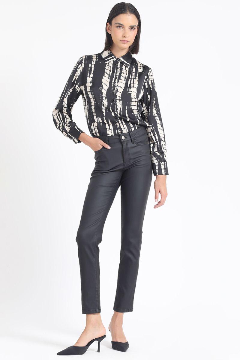 Pantalon Pitillo, Tiro Medio, Engomado, Negro Liola-0