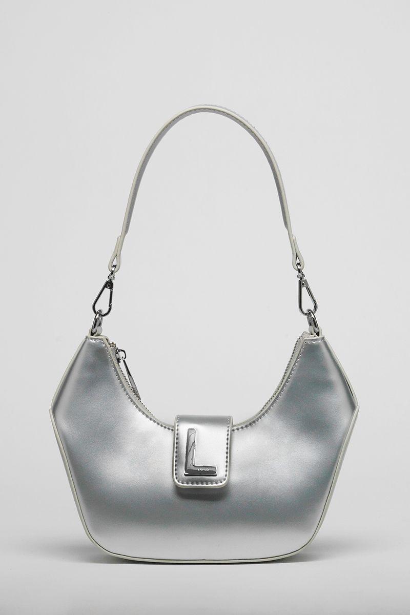 Cartera Media Luna, Efecto Cuero Metalizado, Plateado Liola-0