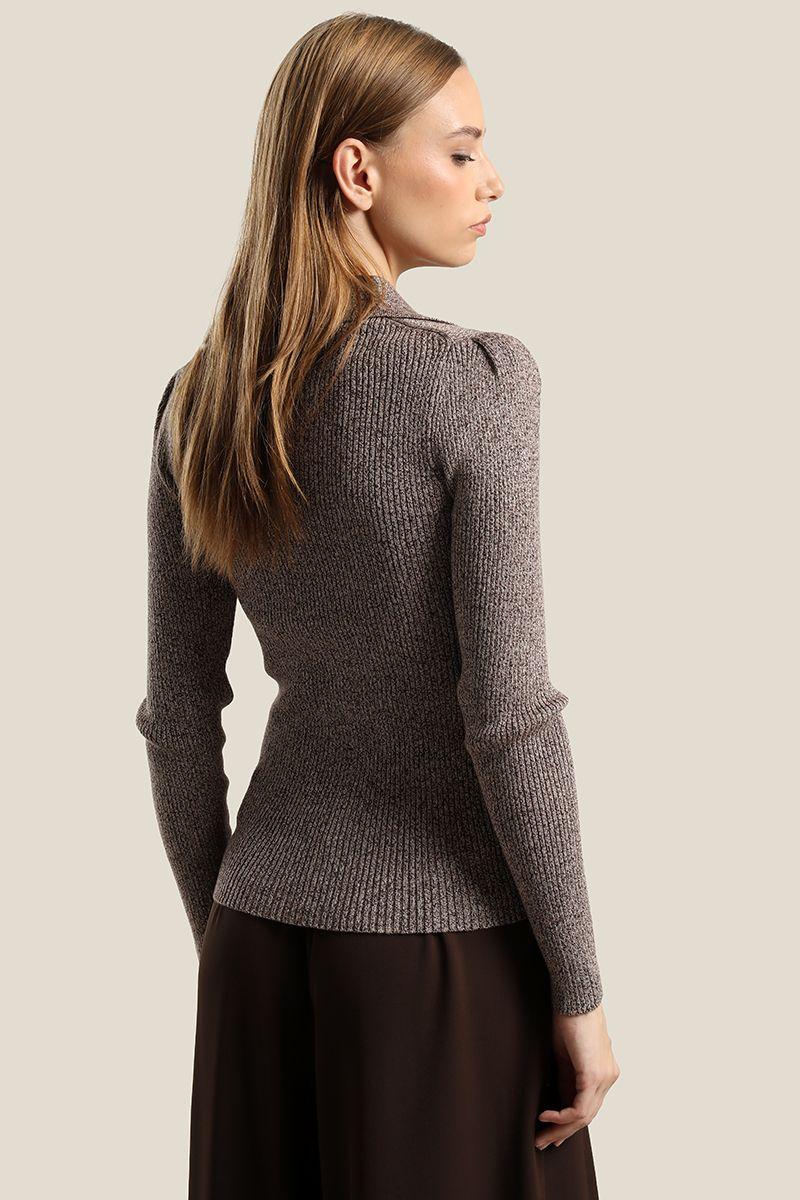 Jersey punto, boton perla, cafe Liola-4