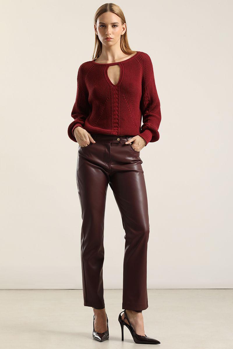 Pantalón slim, tiro medio, efecto cuero, burdeo Liola-3