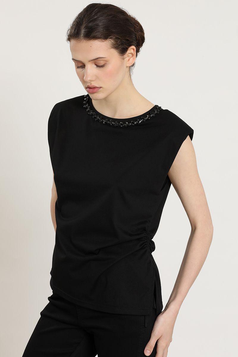 Polera recogido, aplicacion cuello, negro Liola-4