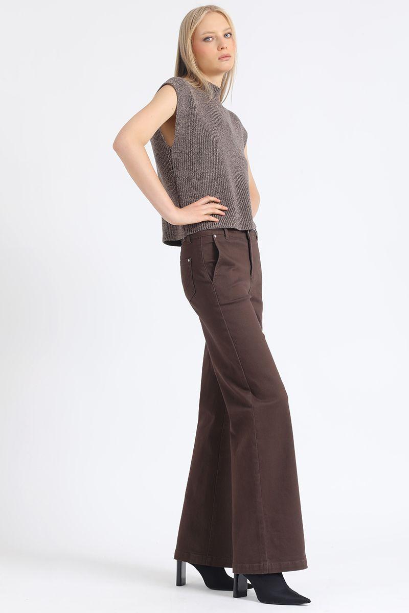 Jeans Straight, Tiro Medio, Con Bordado, Chocolate Liola-2