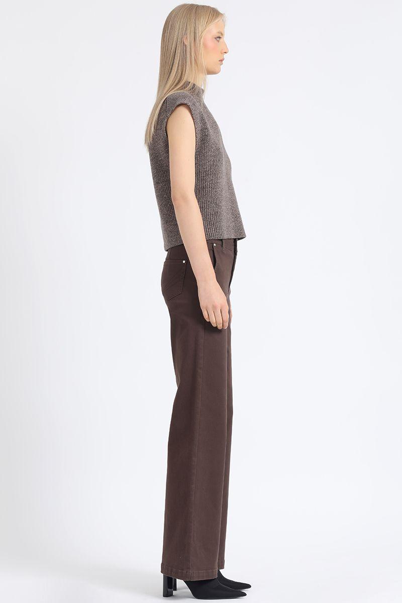 Jeans Straight, Tiro Medio, Con Bordado, Chocolate Liola-3