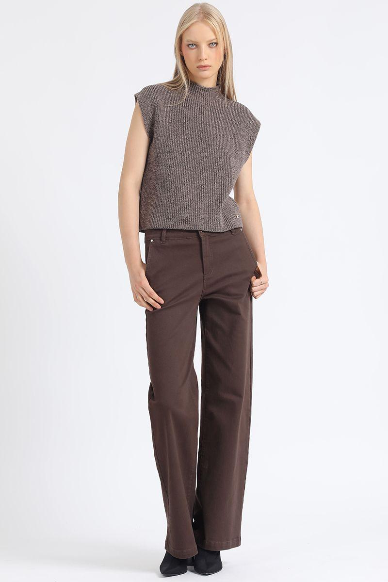 Jeans Straight, Tiro Medio, Con Bordado, Chocolate Liola-5