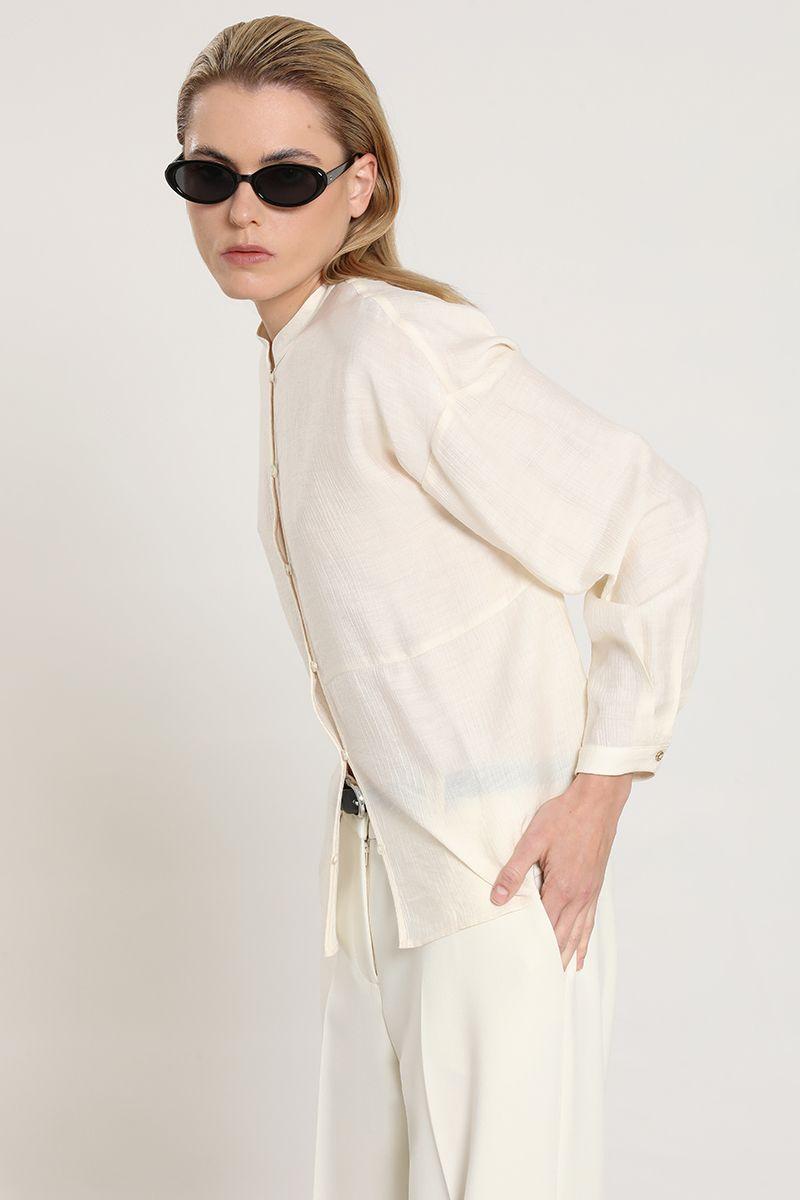 Blusa cuello mao, fluida, crudo Liola-2