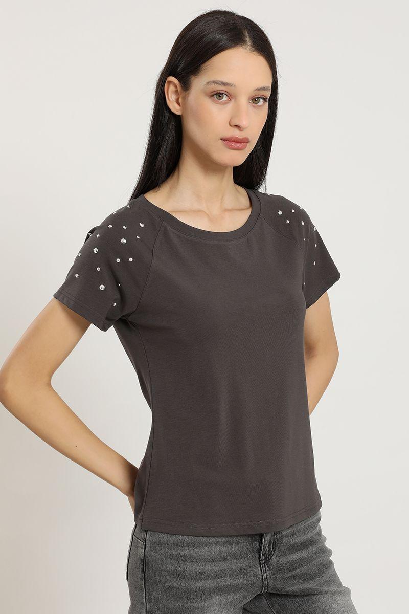 Polera tachas, manga corta, gris Liola-3