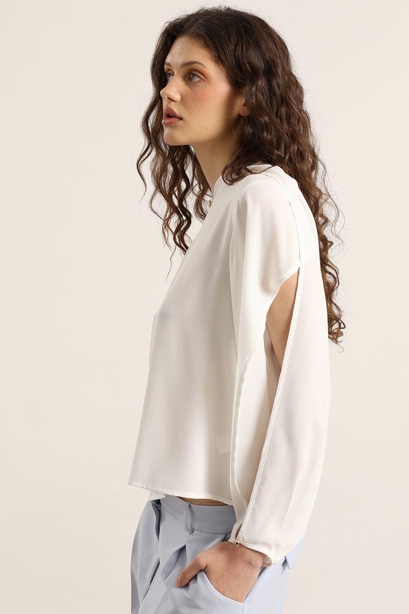 Blusa semitransparente, boton fantasia, crudo Liola-2