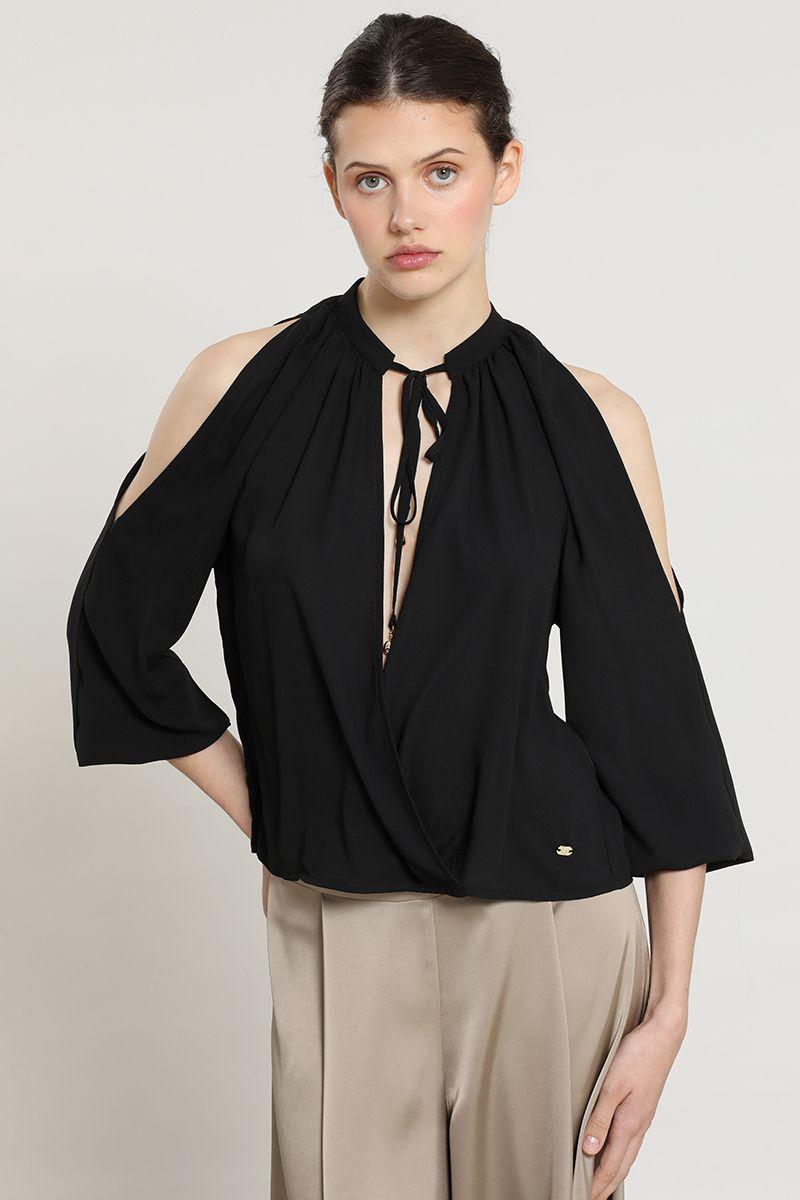 Blusa abertura en hombros, negro Liola-0