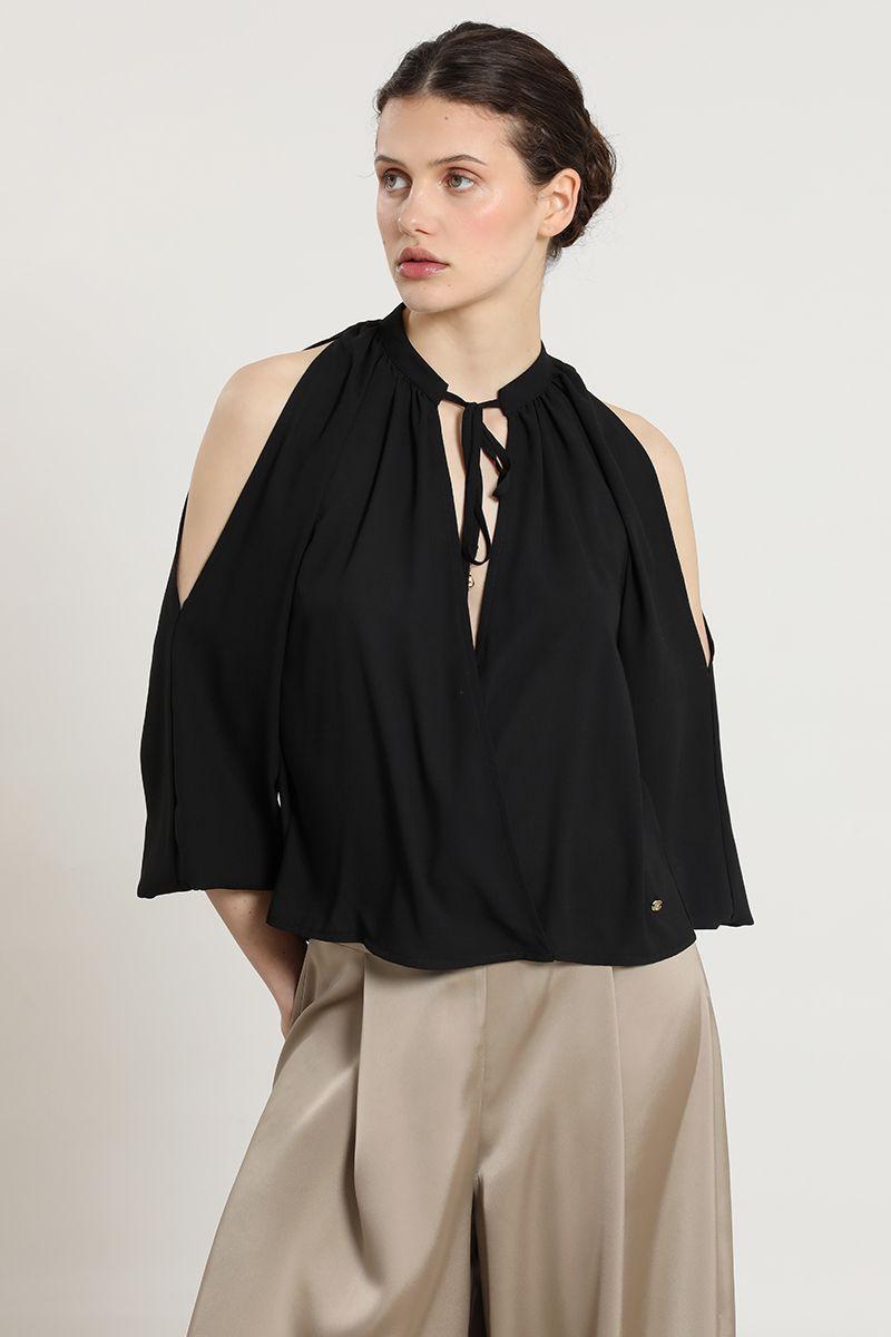 Blusa abertura en hombros, negro Liola-4