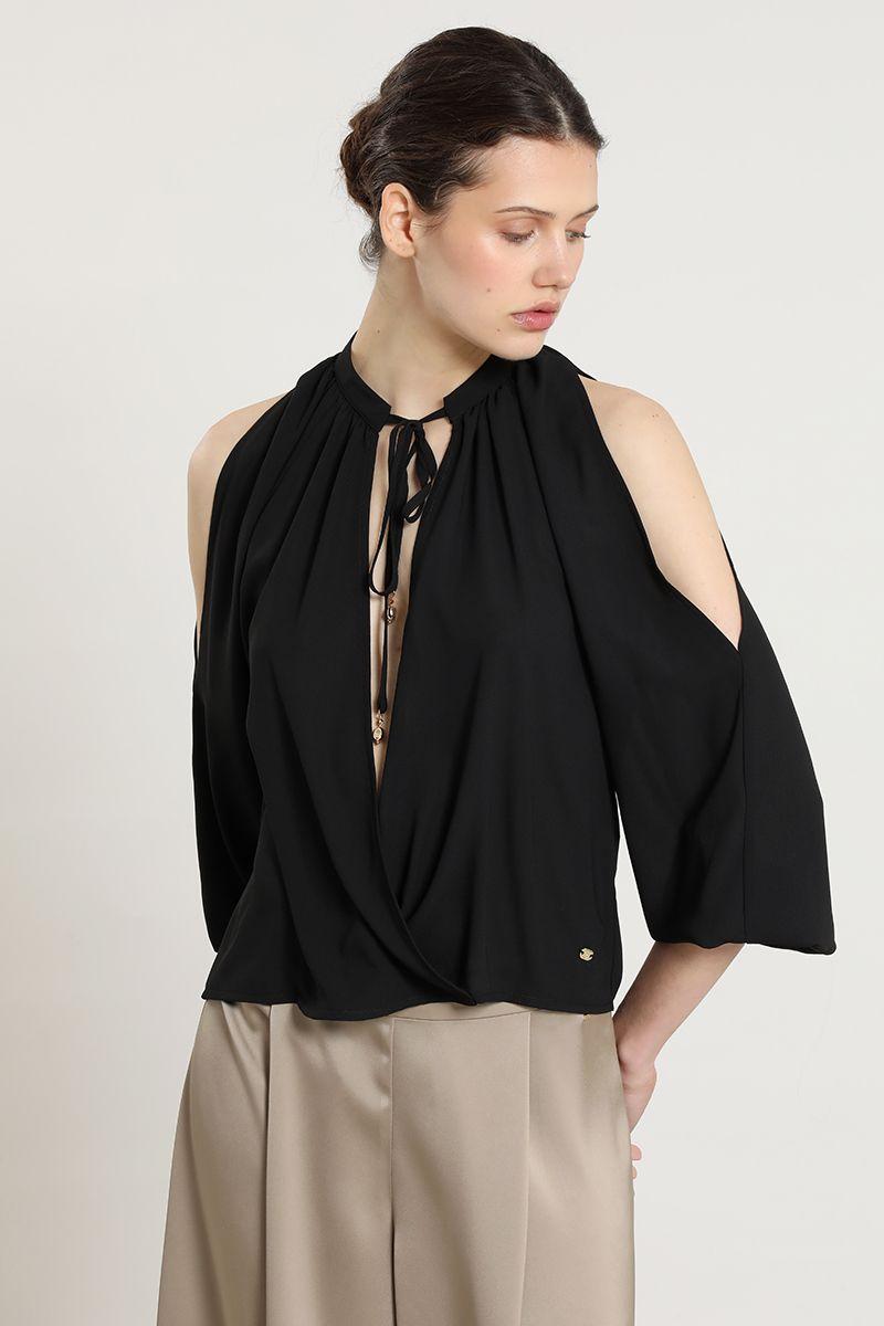 Blusa abertura en hombros, negro Liola-5