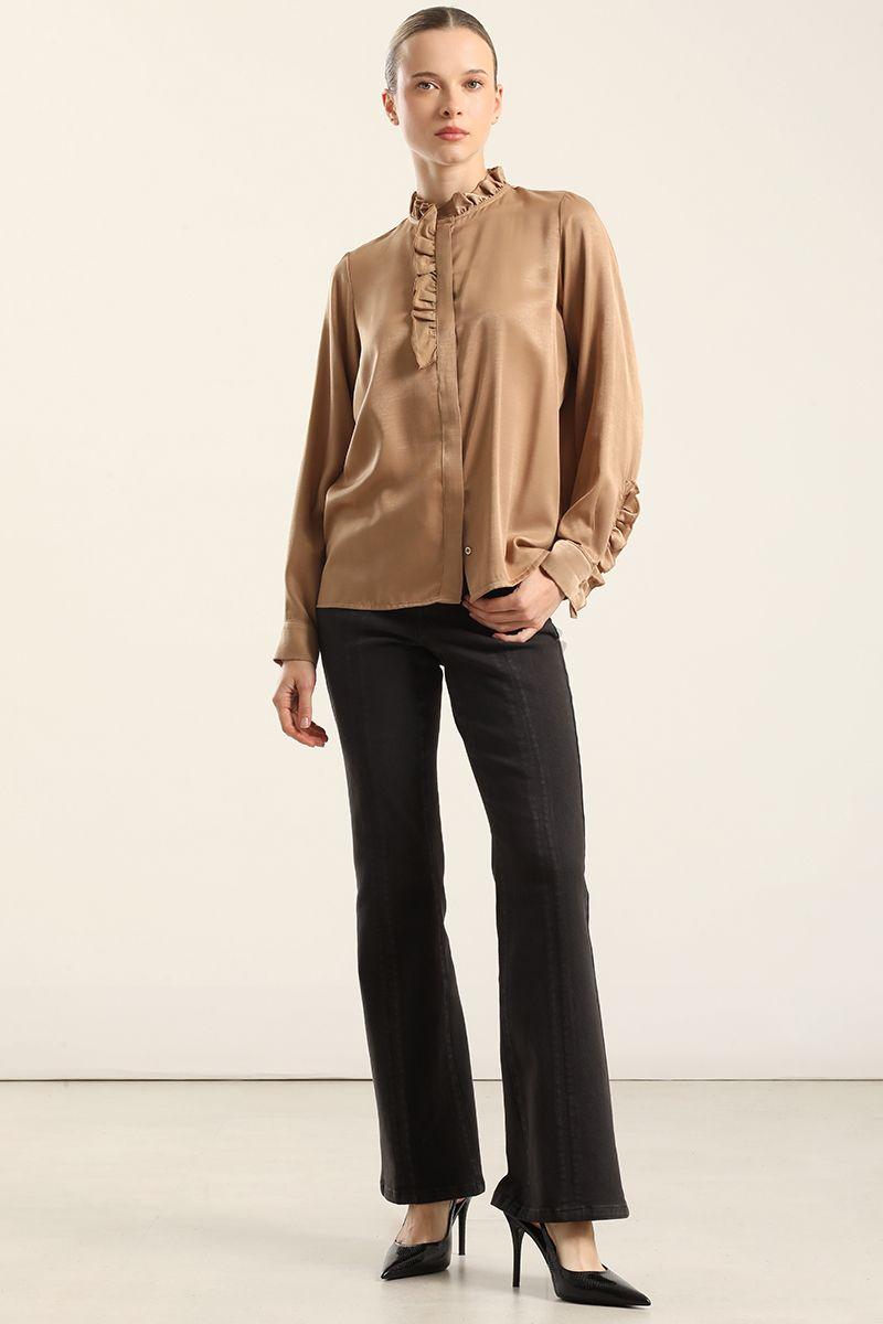 Blusa satinada vuelos, camel Liola-4