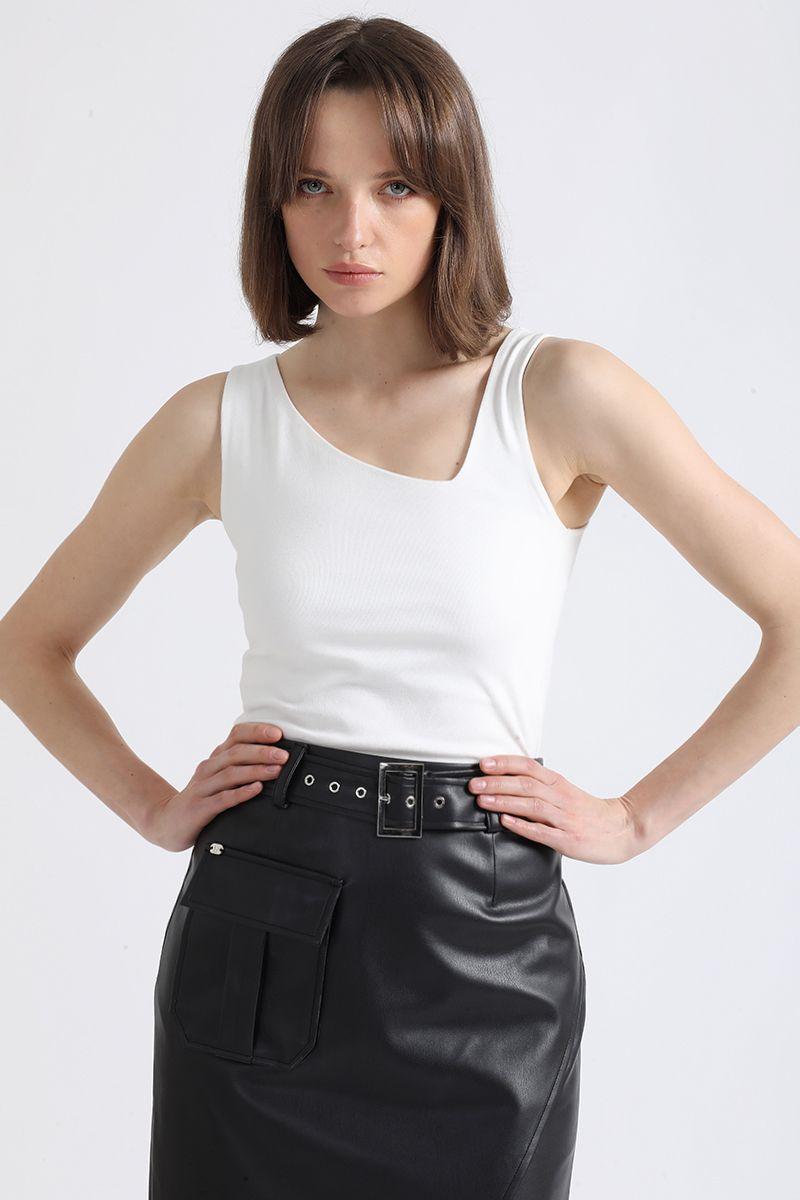 Polera Algodón Spandex Escote Asimetrico, Crudo Liola-0