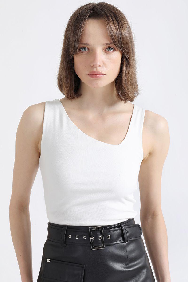 Polera Algodón Spandex Escote Asimetrico, Crudo Liola-1