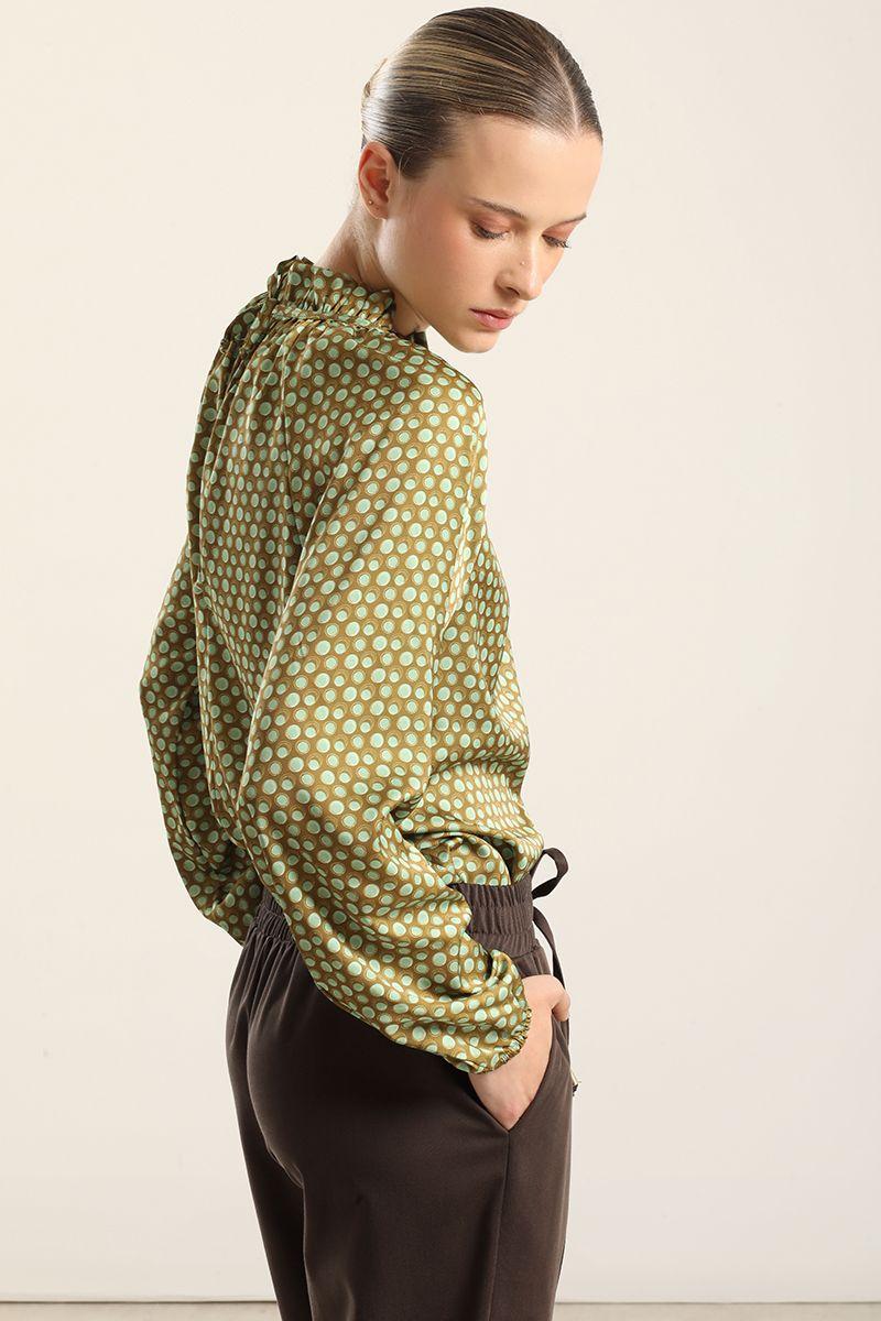 Blusa Satinada Estampado Puntos, Verde Liola-4