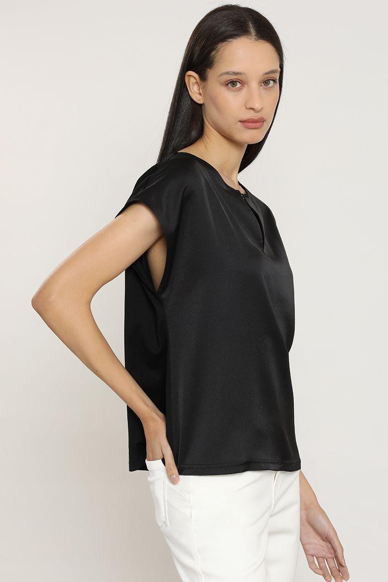 Polera satin, herraje metal, negro Liola-4