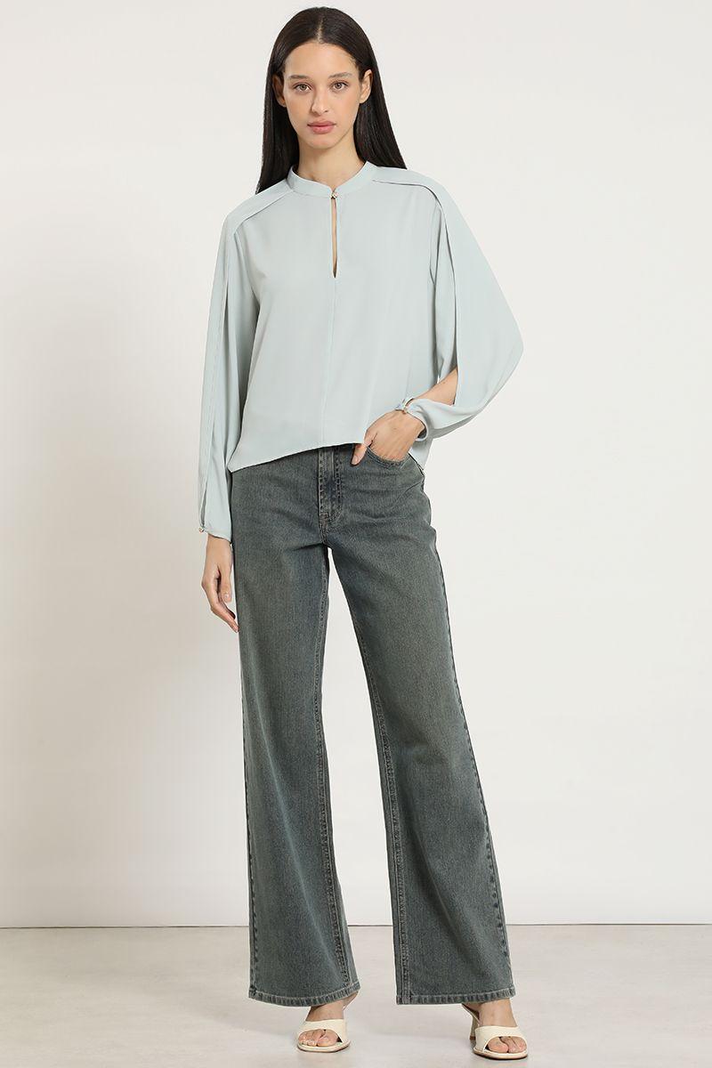 Blusa semitransparente, boton fantasia, verde Liola-1