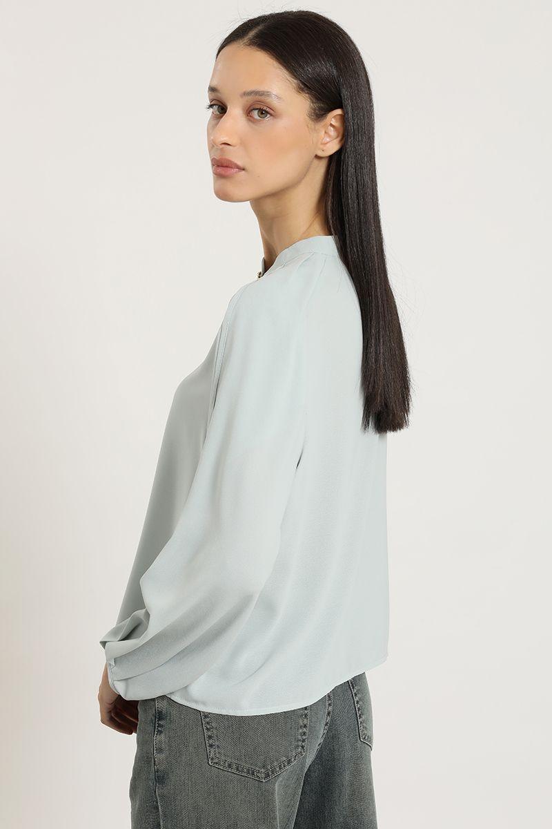 Blusa semitransparente, boton fantasia, verde Liola-3