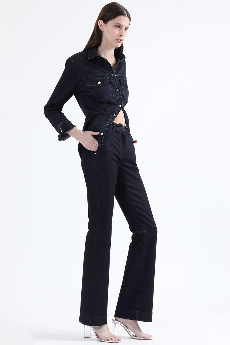 Jeans Flare Fit, Tiro Medio, Aplicación Metal, Indigo Liola-2