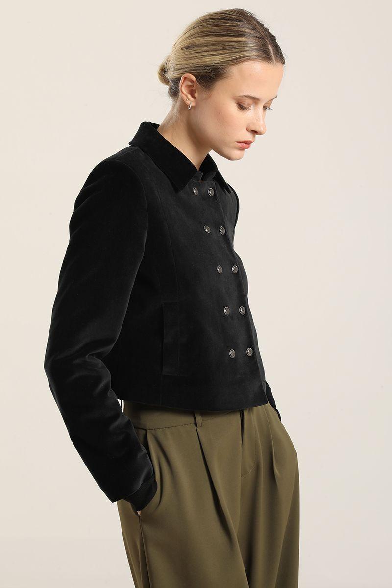 Chaqueta cropped cruzada, terciopelo negro Liola-3