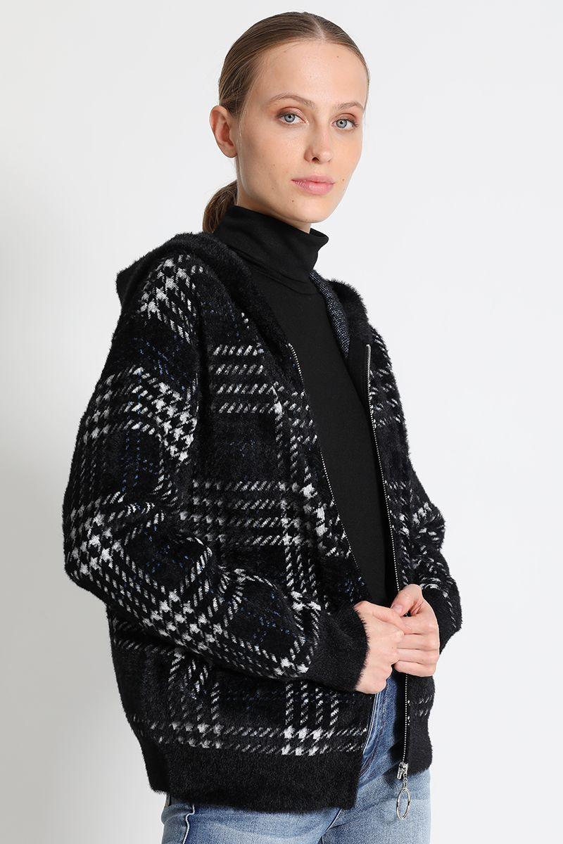 Chaqueta Recta Tejio Fantasía Negro Liola-3