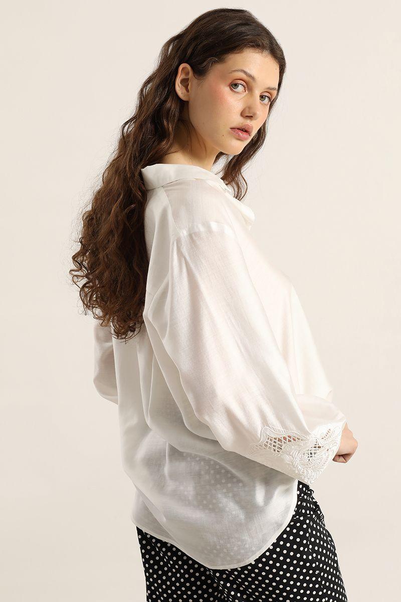 Blusa aplicacion fantasia, crudo Liola-3