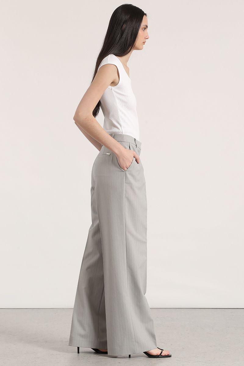 Pantalón ancho con pinza liola mujer gris-4