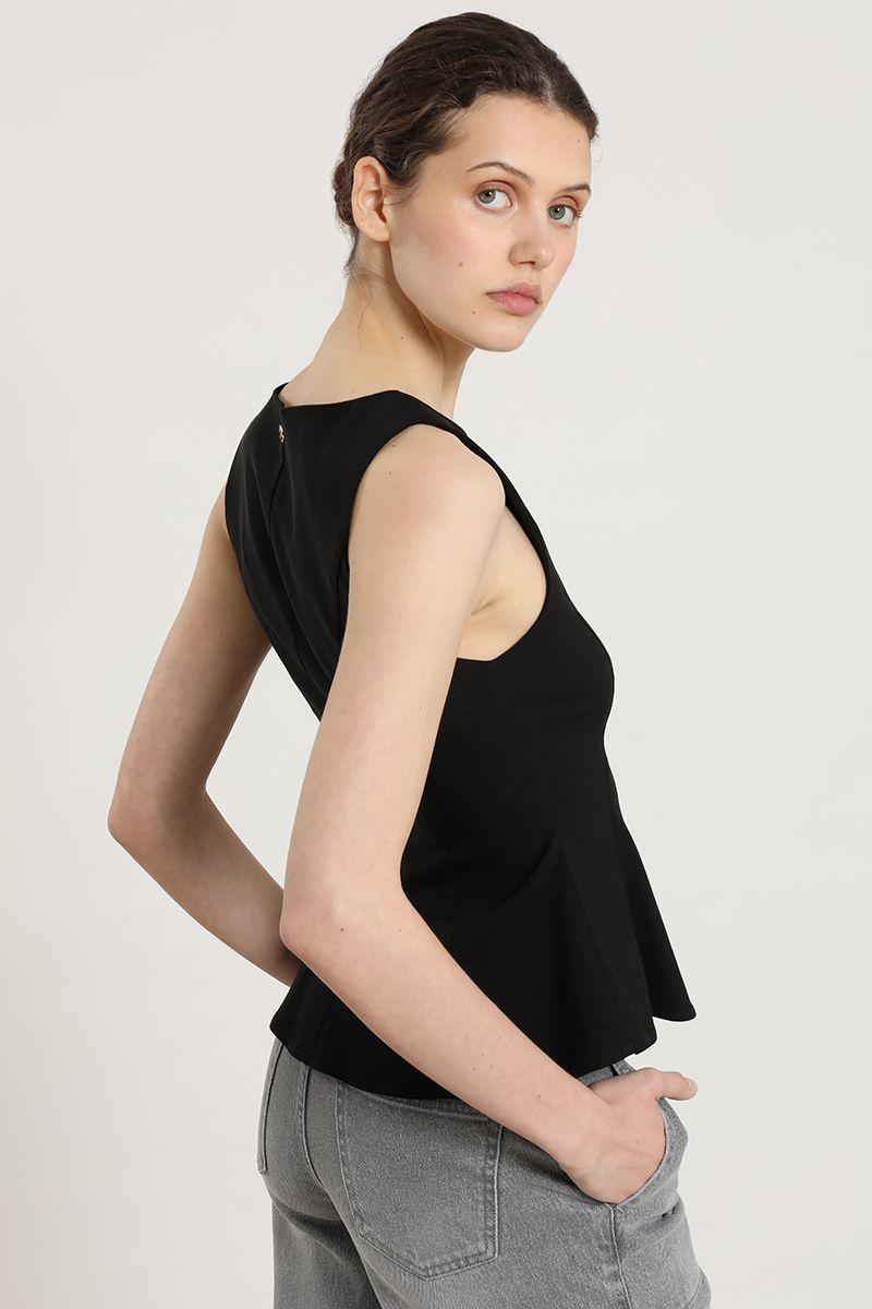 Top peplum cuello redondo, negro Liola-2