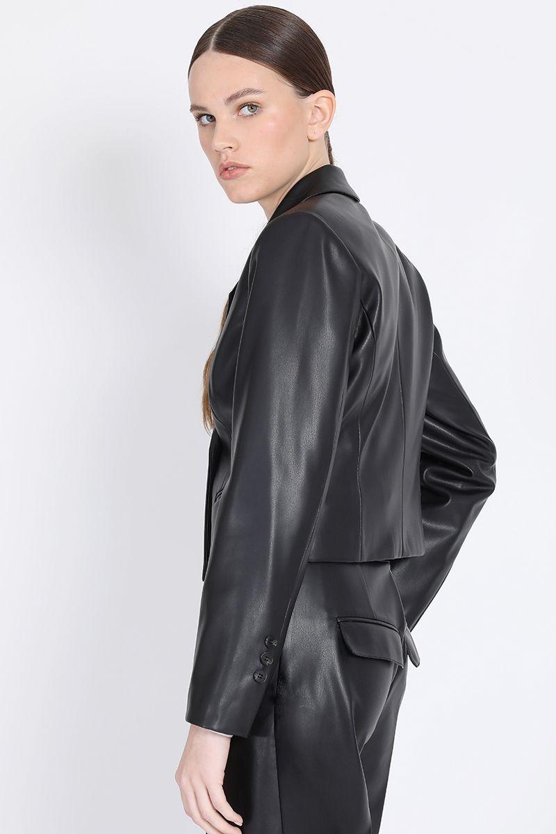 Blazer Cropped Cruzado Efecto Cuero, Negro Liola-4