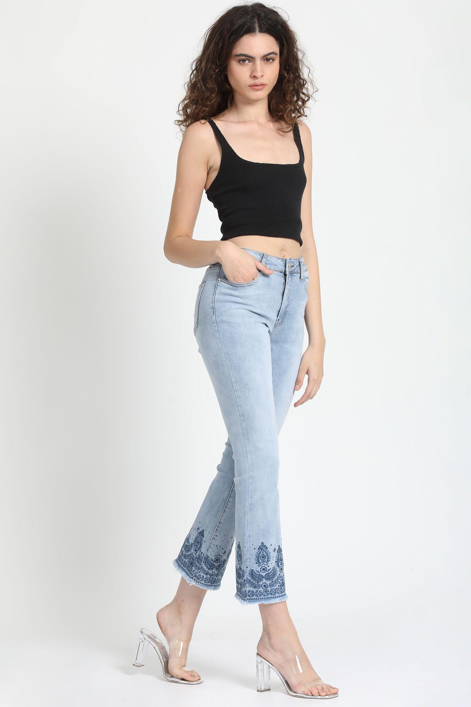 Jeans Flare Cropped Bordado, Tiro Medio, Celeste Liola-3