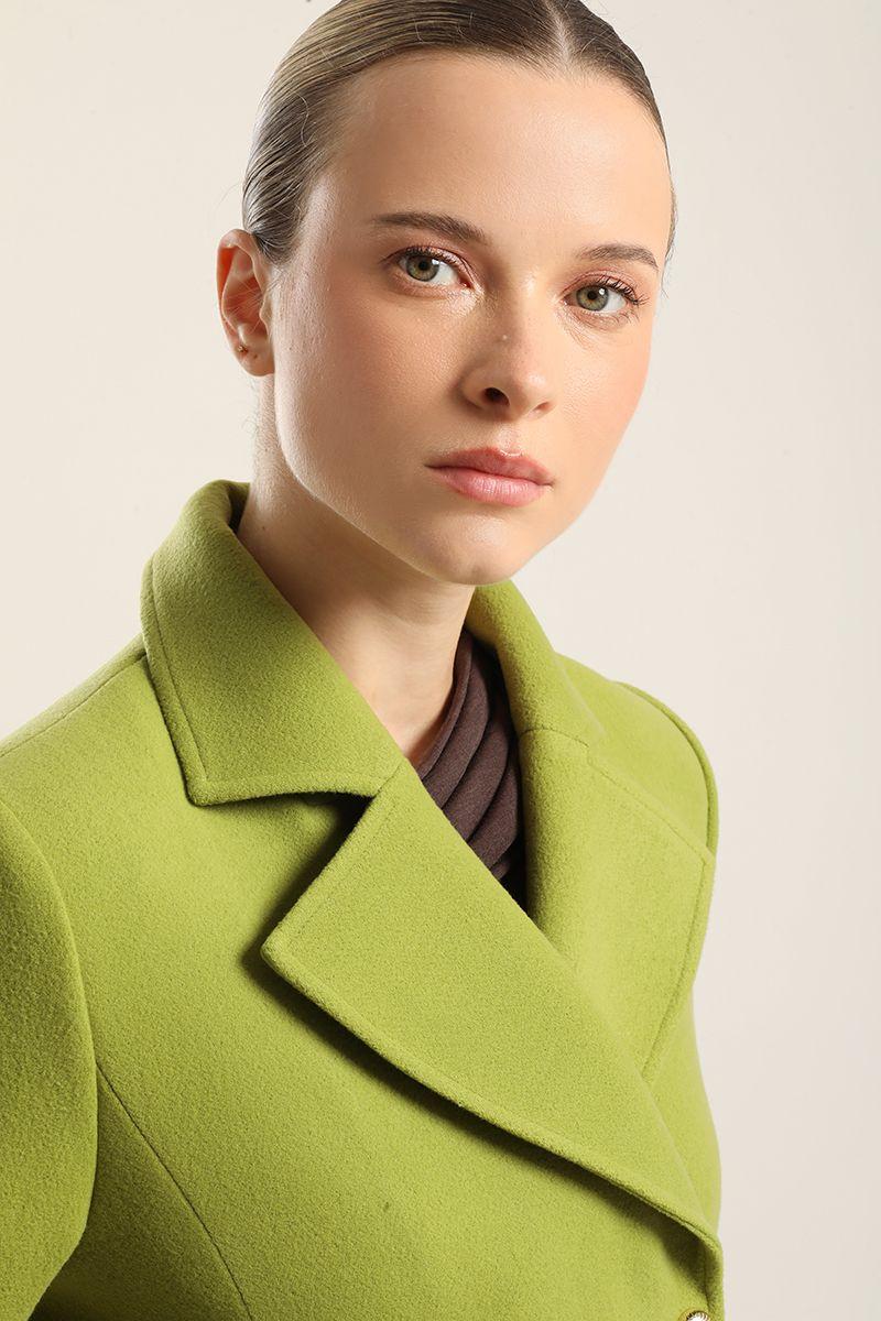 Chaqueta cruzada semi recta, pistacho Liola-3