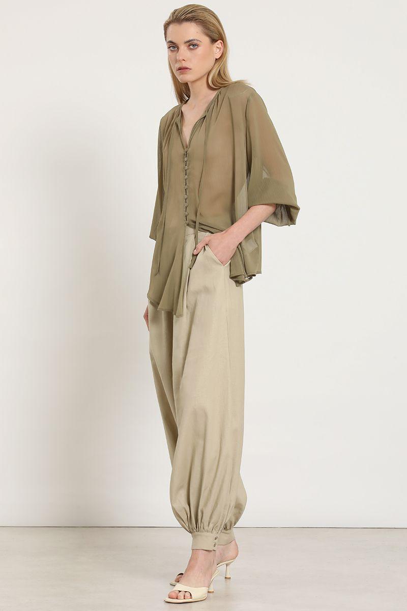 Blusa semitransparente, amarre cuello, verde Liola-1