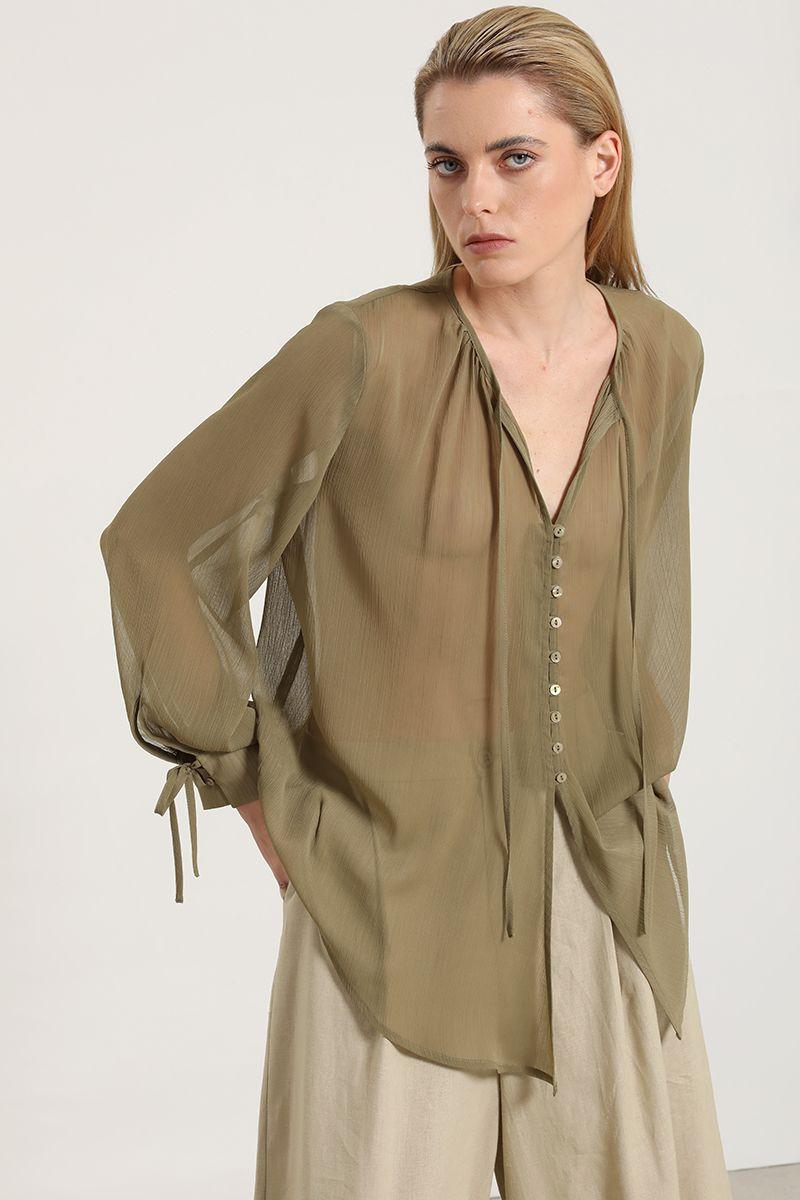 Blusa semitransparente, amarre cuello, verde Liola-2