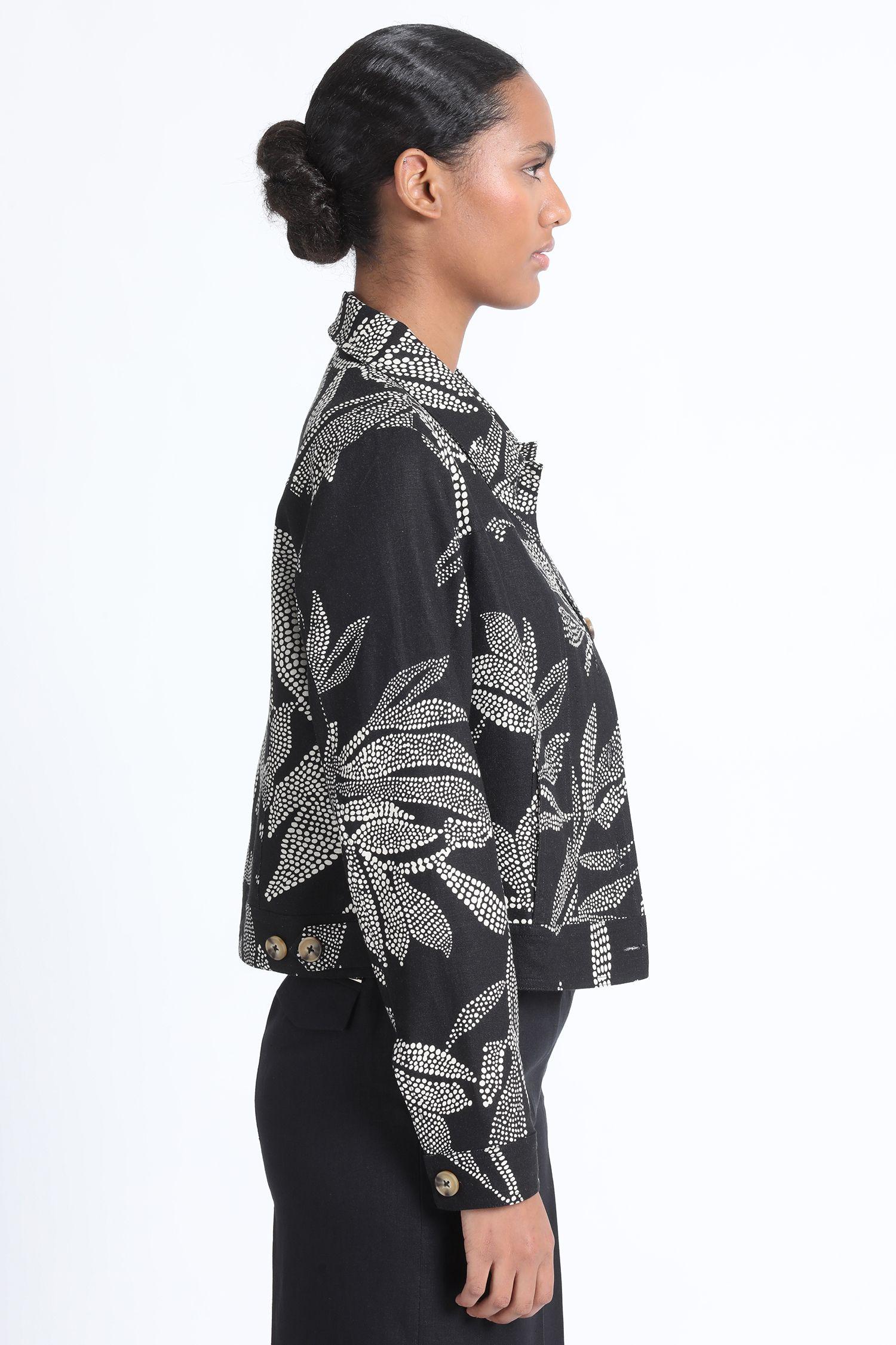 Chaqueta Crop Recta Lino Mix Estampado Negro Liola-3