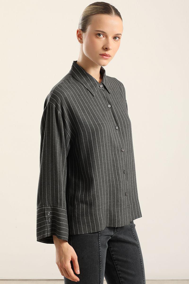 Blusa, fantasía rayas gris Liola-2