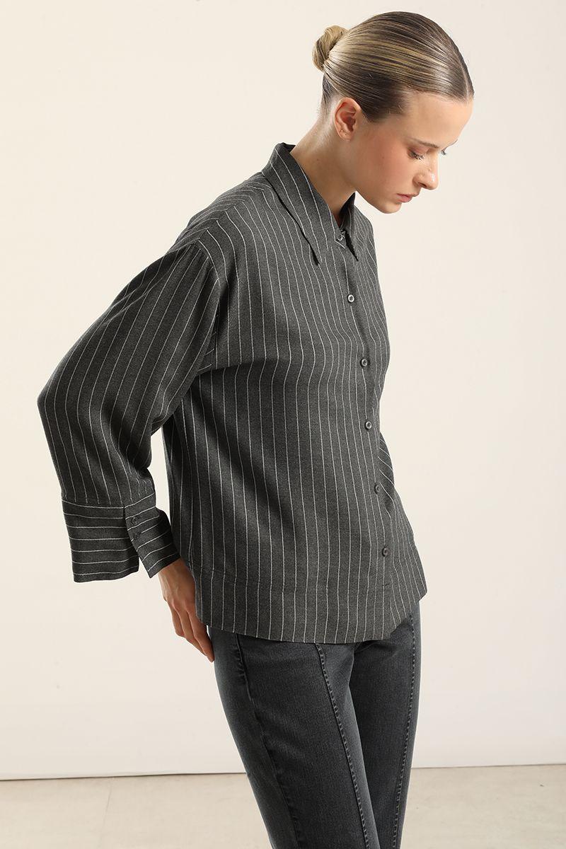 Blusa, fantasía rayas gris Liola-3