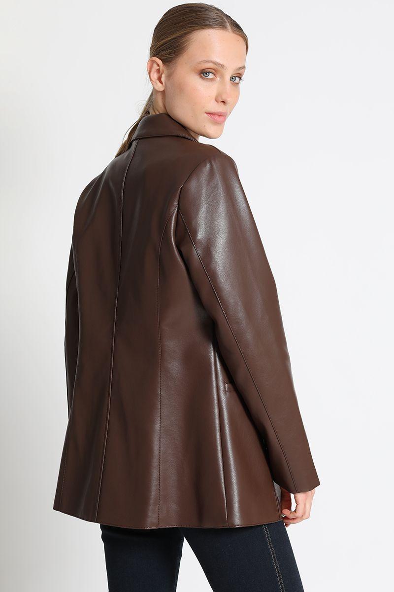 Blazer Entallado Efecto Piel Cafe Liola-1