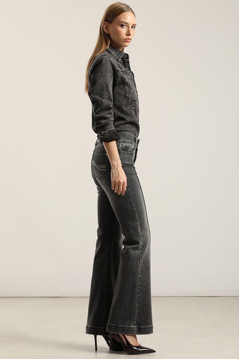 Jeans Flare, Tiro Medio, Gris Liola-1