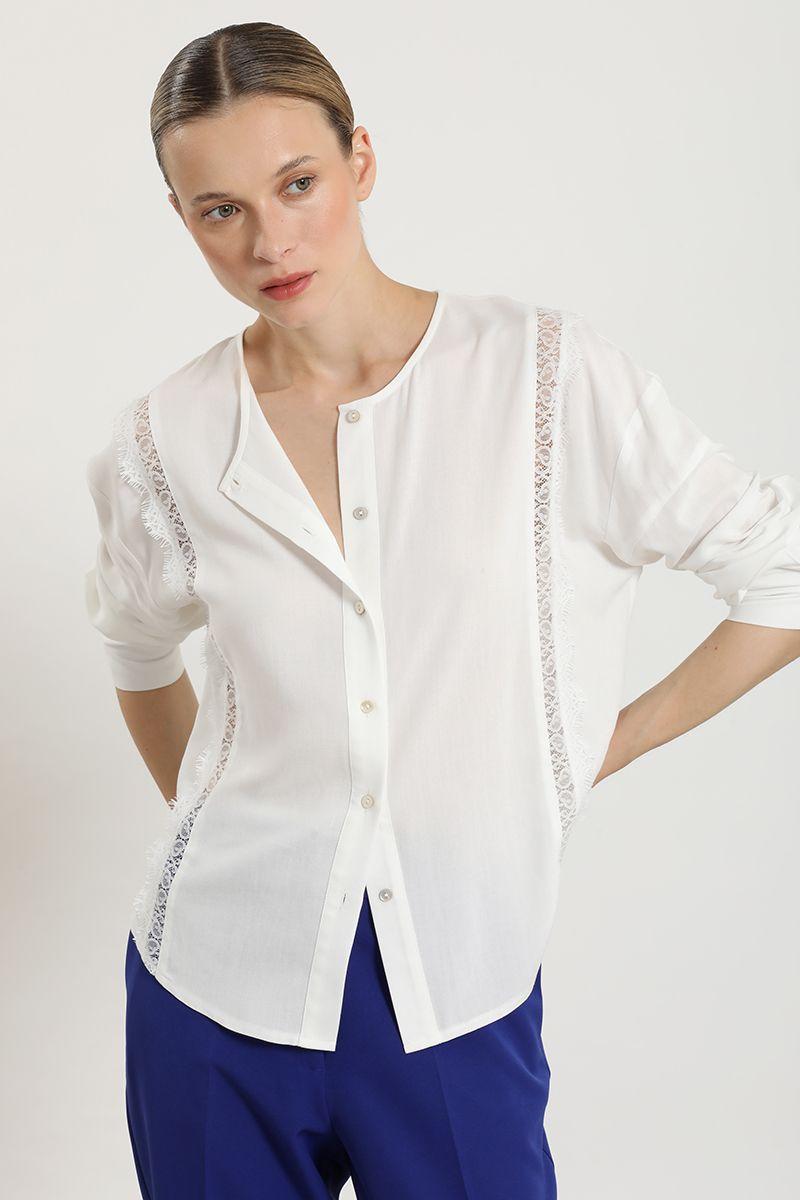 Blusa aplicacion encaje, crudo Liola-0