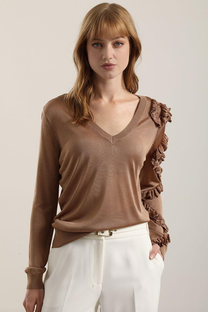 Jersey punto semitrasparente, volados, camel Liola-2